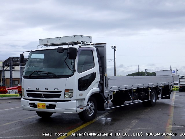2009 MITSUBISHI FIGHTER