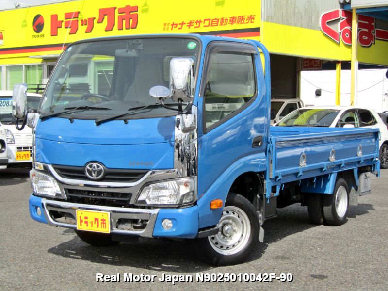 2018 TOYOTA DYNA