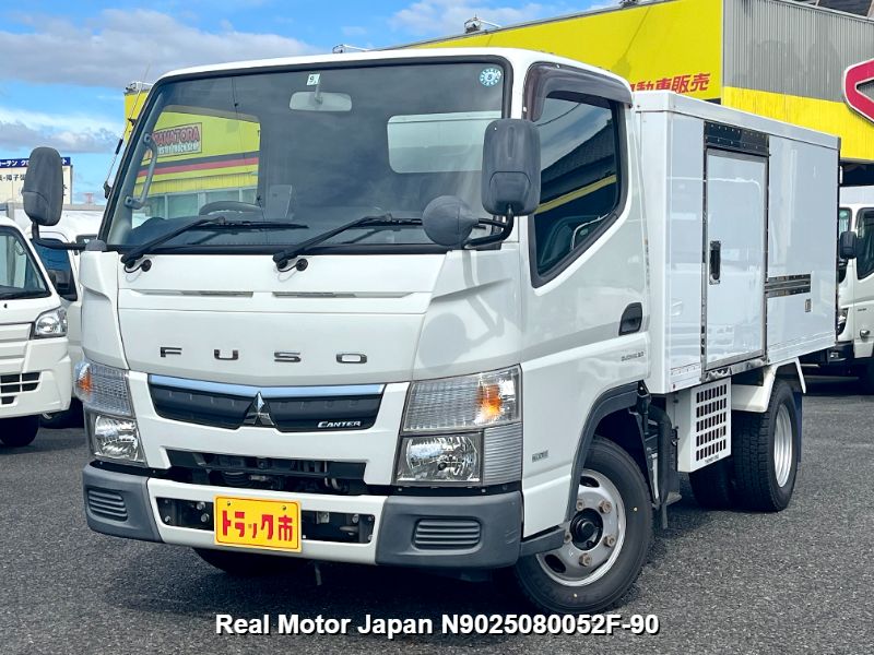 2018 MITSUBISHI CANTER