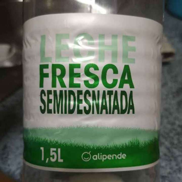 Leche fresca semidesnatada Leche fresca semidesnatada