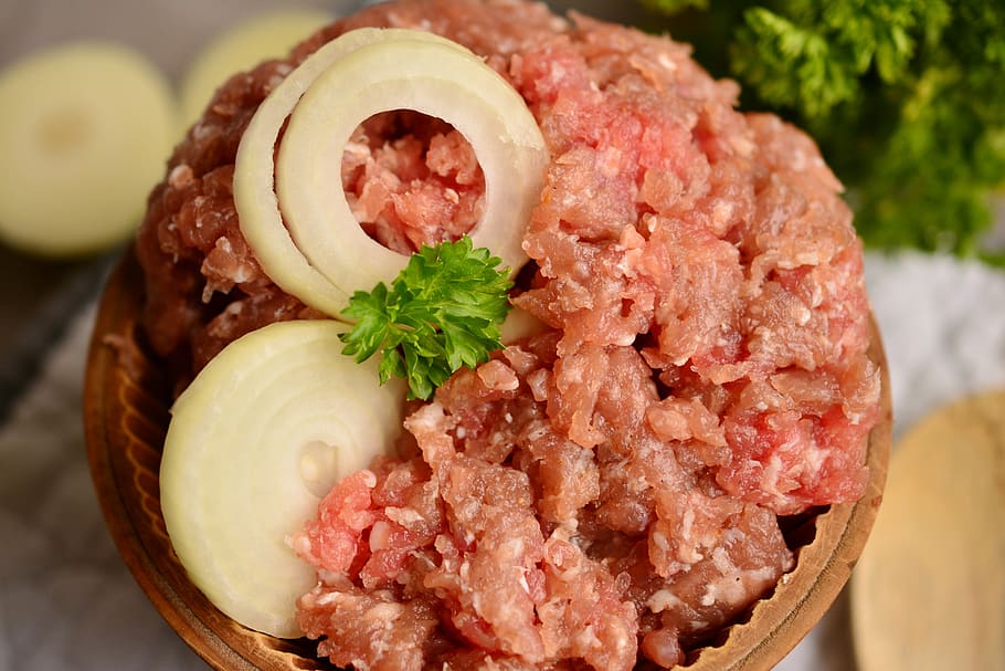 Carne picada de conejo