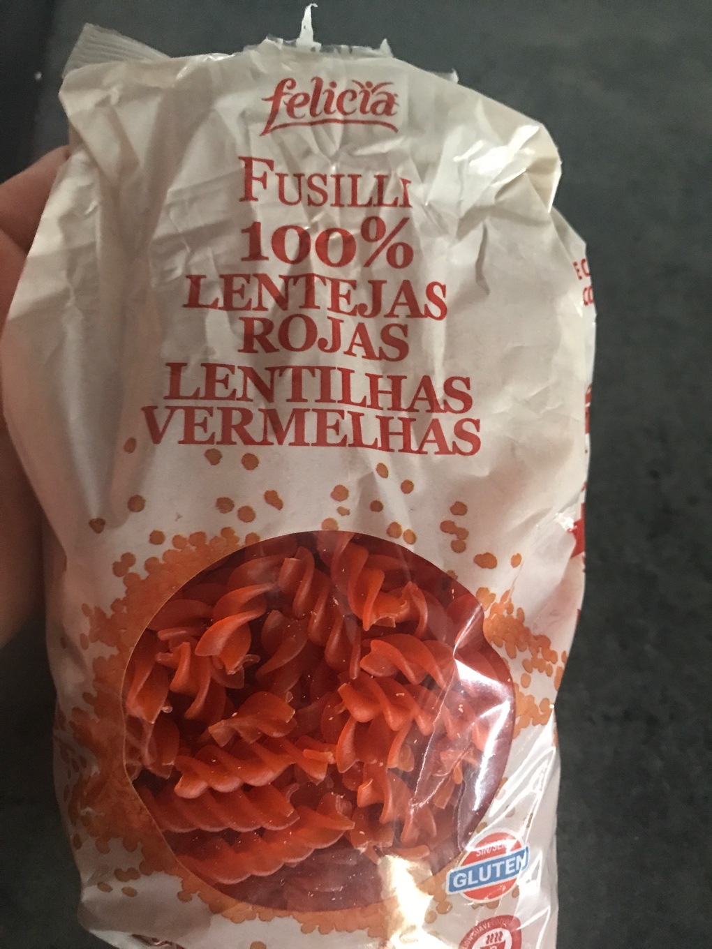 Fusilli de lentejas rojas