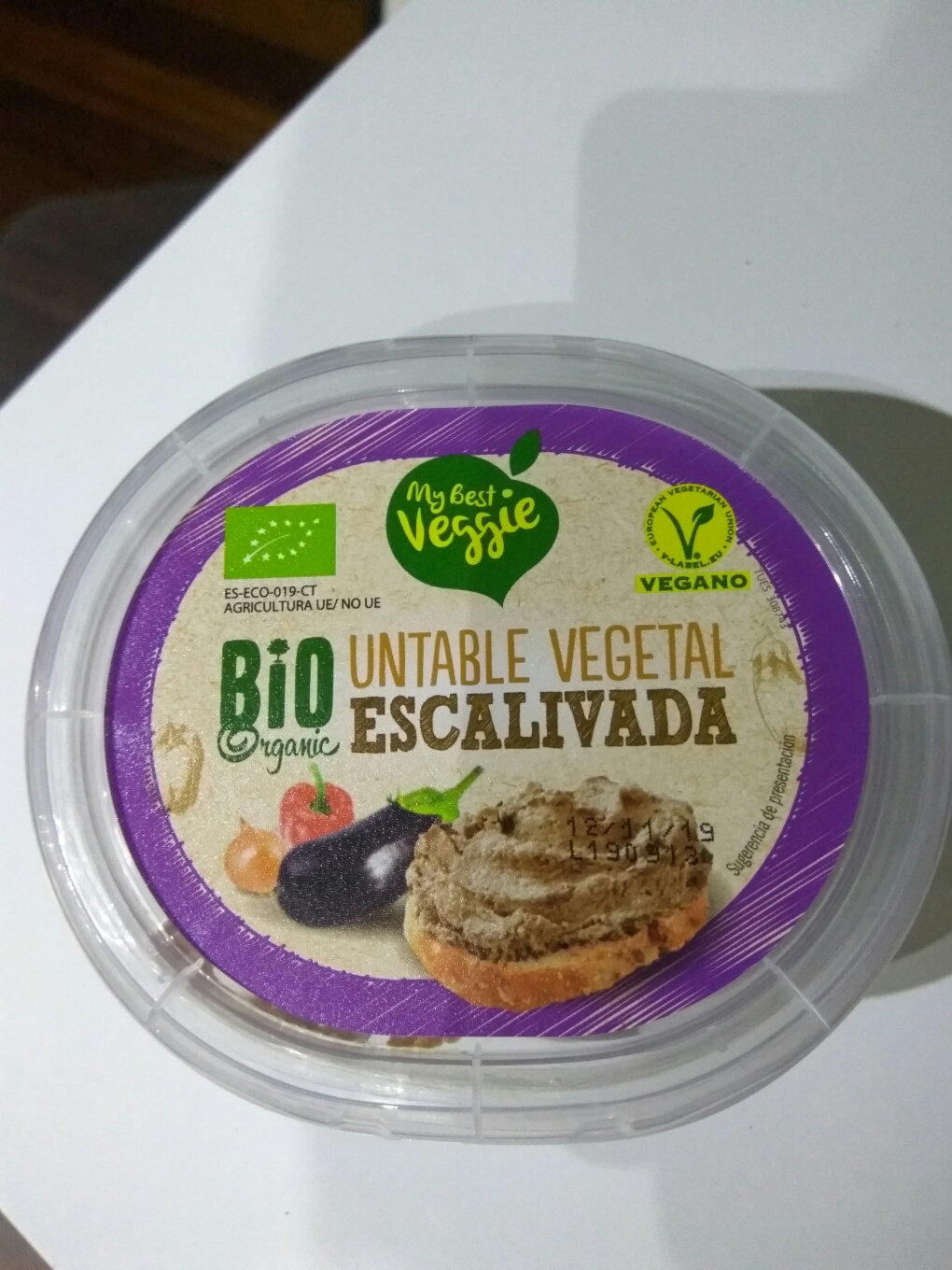 UNTABLE VEGETAL ESCALIVADA