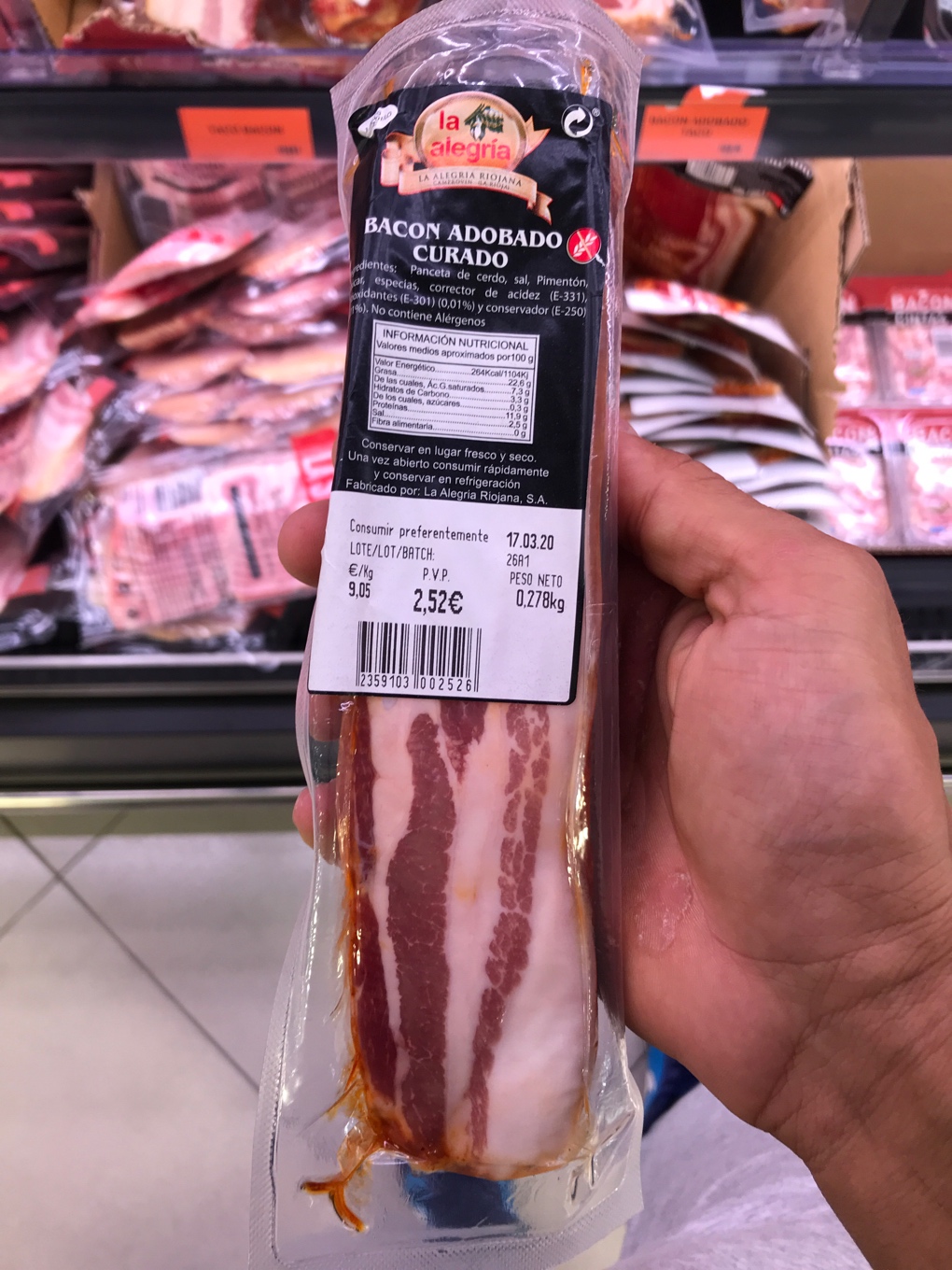 Bacon adobado curado