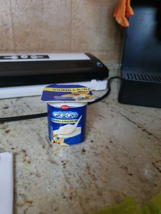 Yogur griego con vainilla