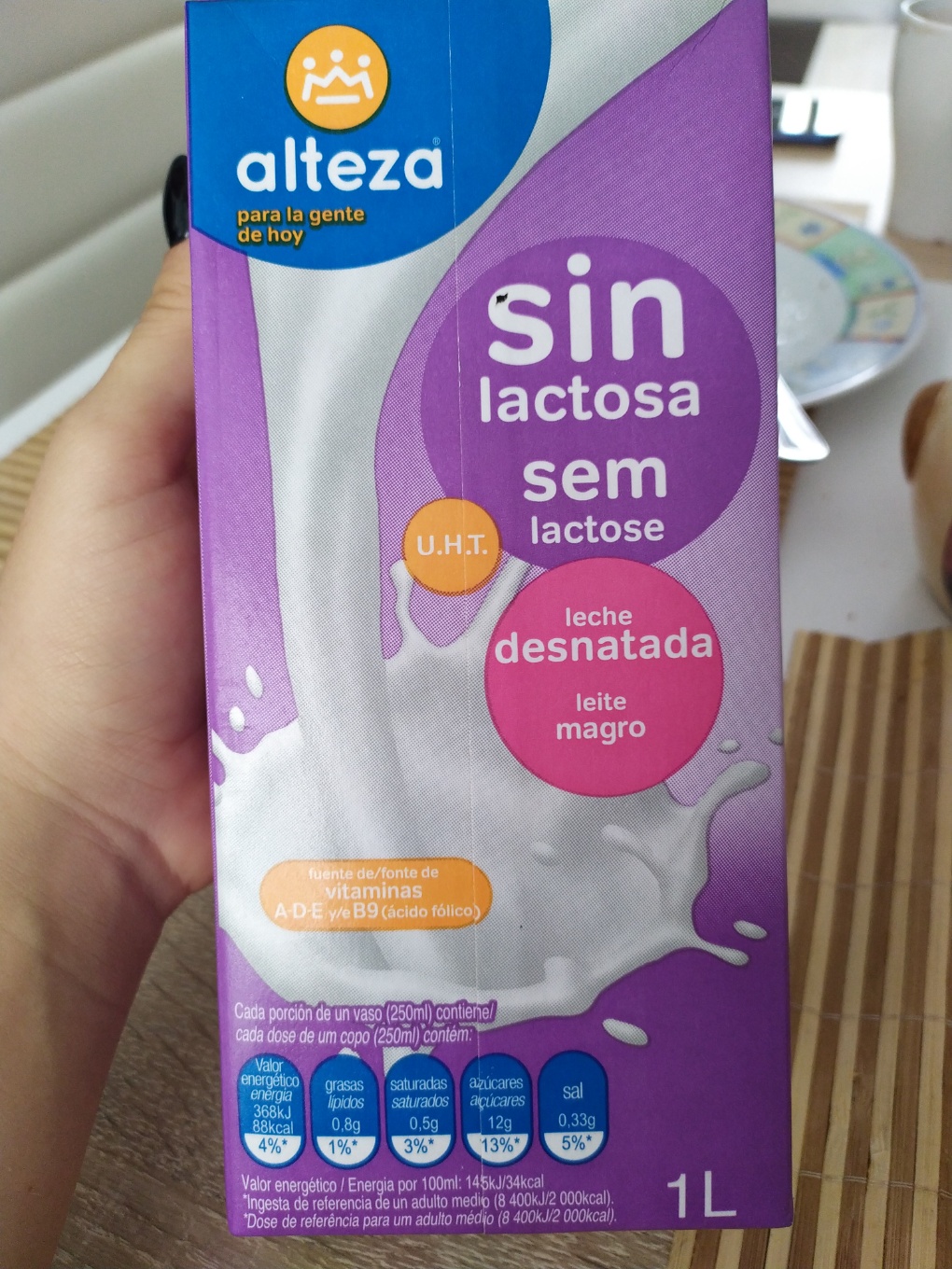 Leche desnatada sin lactosa 