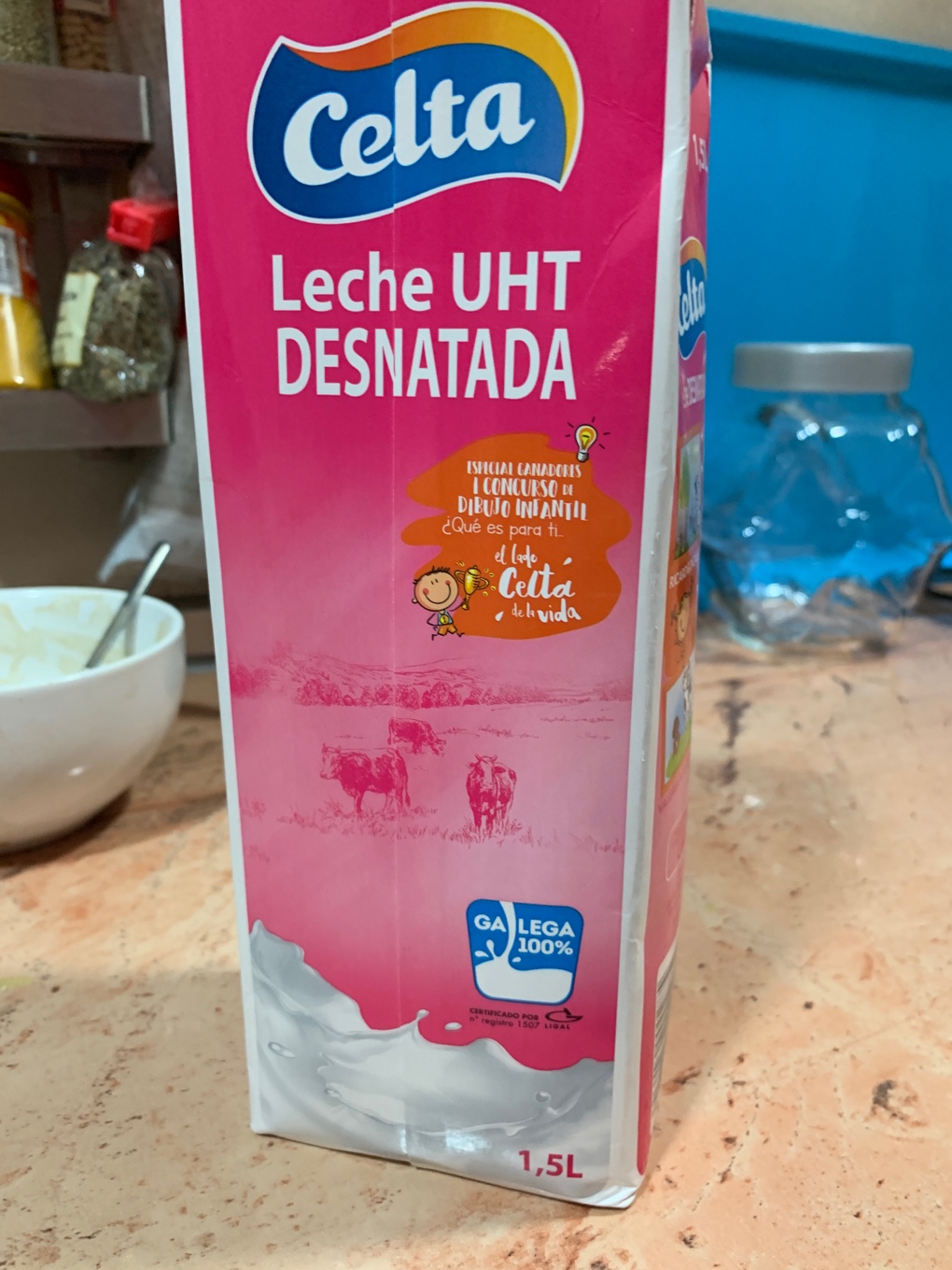 Leche UHT desnatada