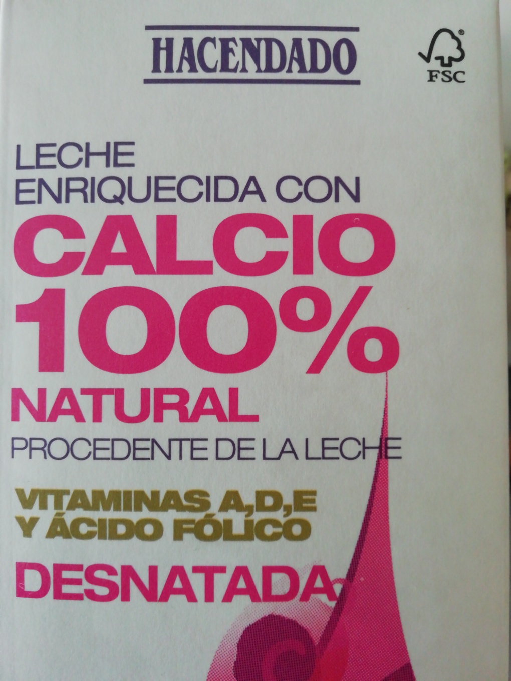 Leche desnatada enriquecida con calcio