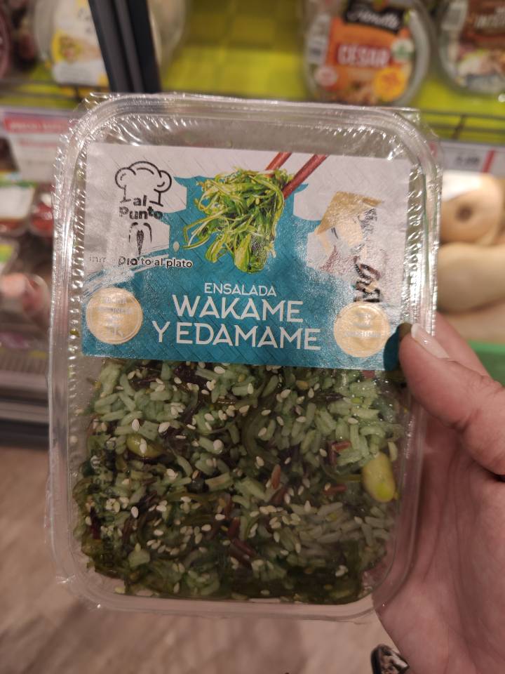 Ensalada wakame y edamame