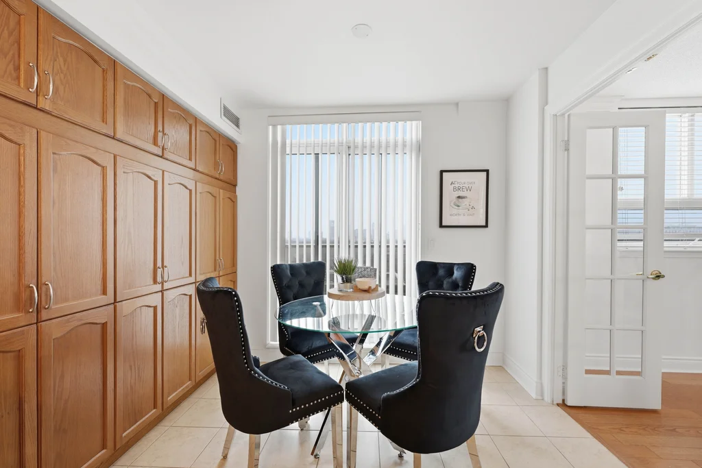 8 Kenaston Gardenns-10