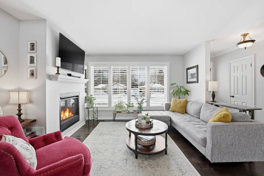 32-DSC06241_with_fire