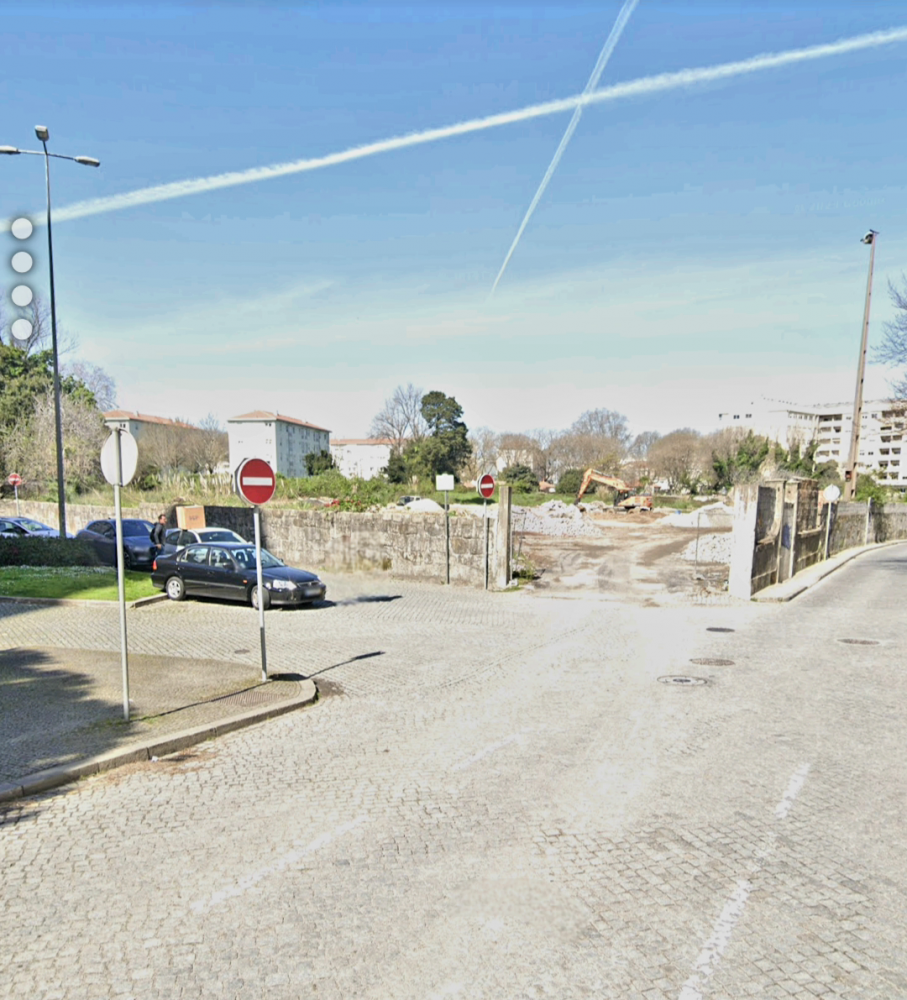 Terreno em Pinheiro Manso no Porto