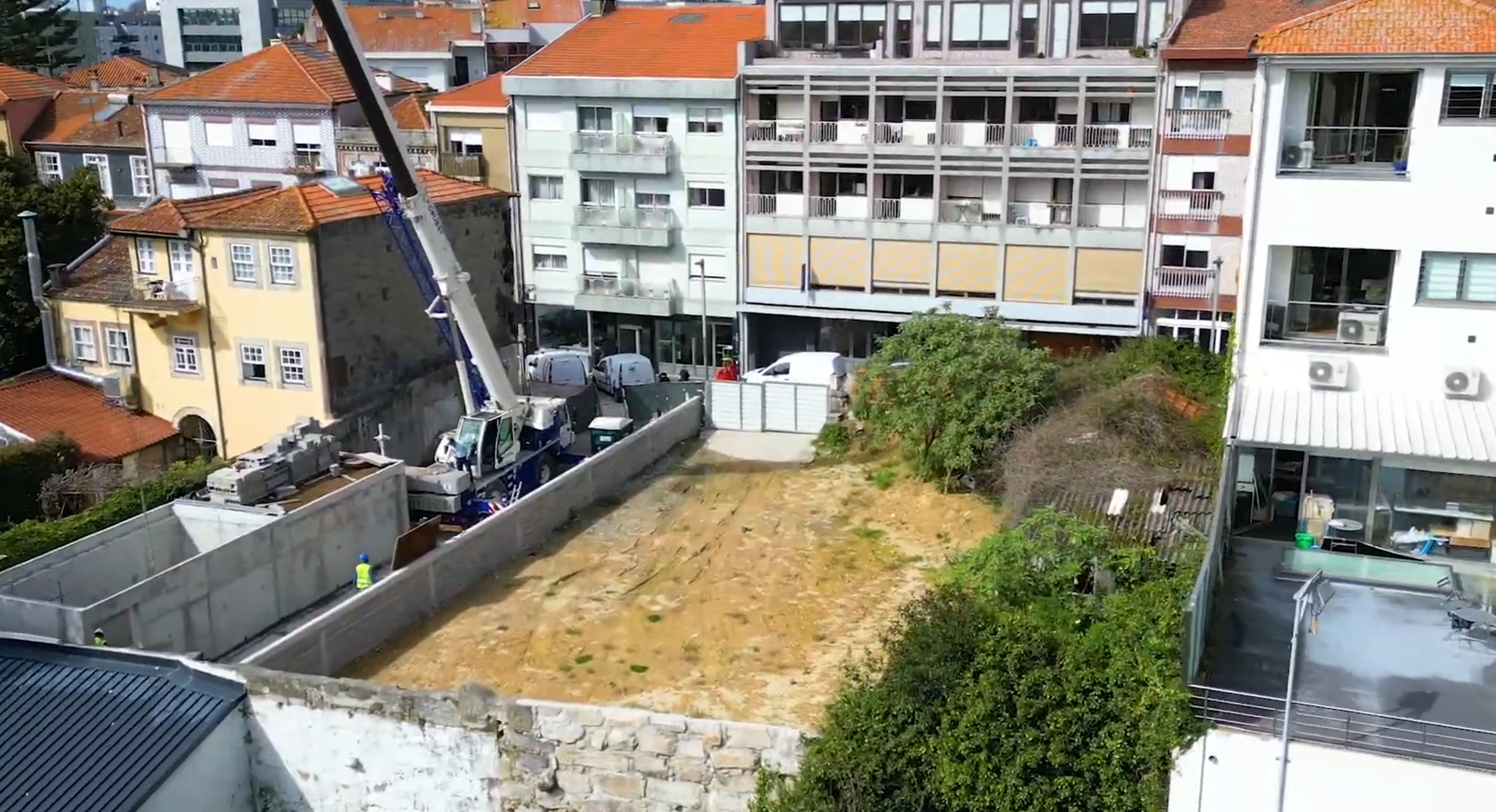 Terreno Urbano em Miguel Bombarda Porto
