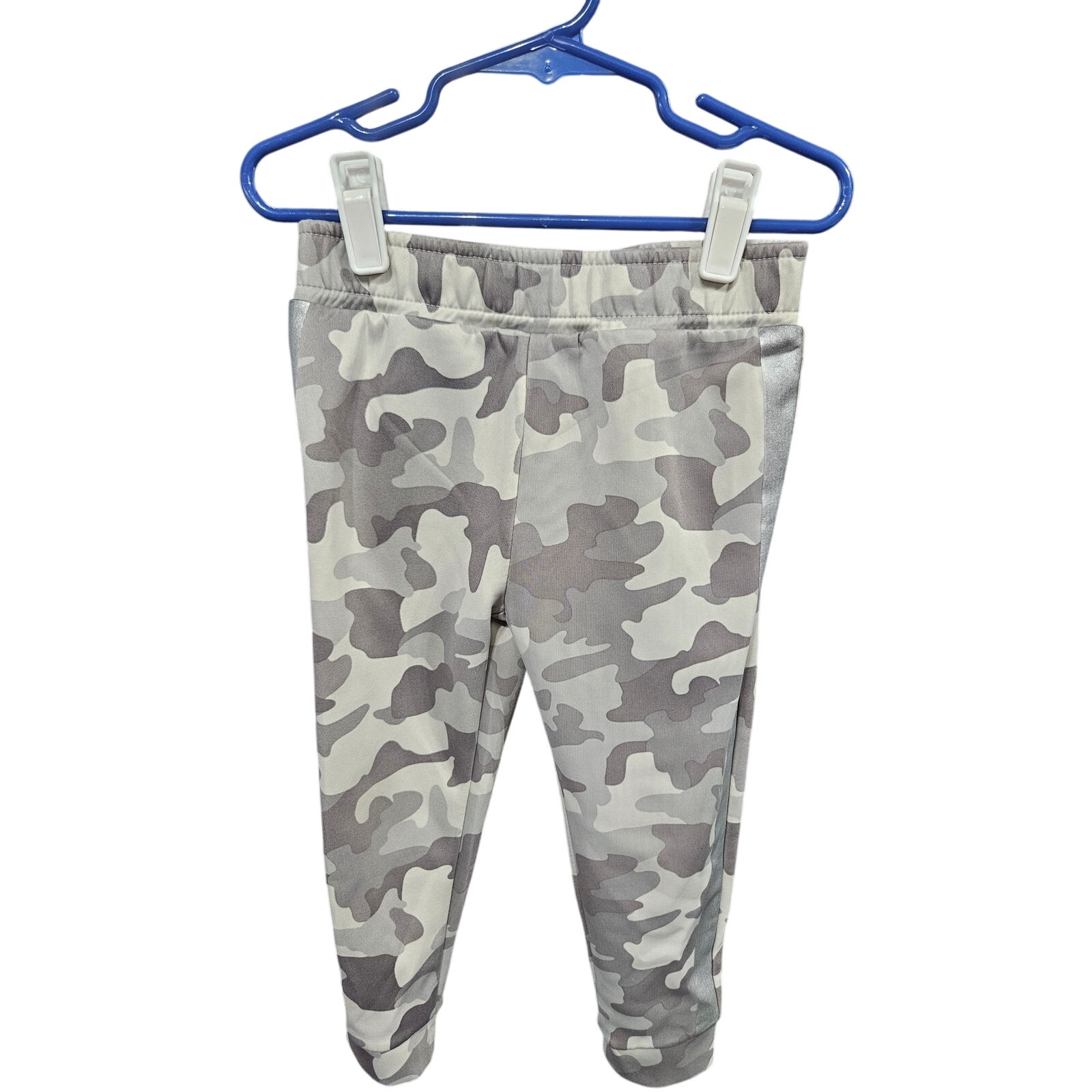 $3 - Gray Camo bottoms - dip - 3T