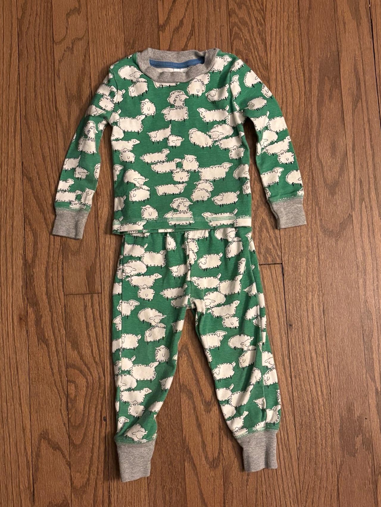 $14.25 - Mini Boden green sheep long sleeve pajama set 18-24M