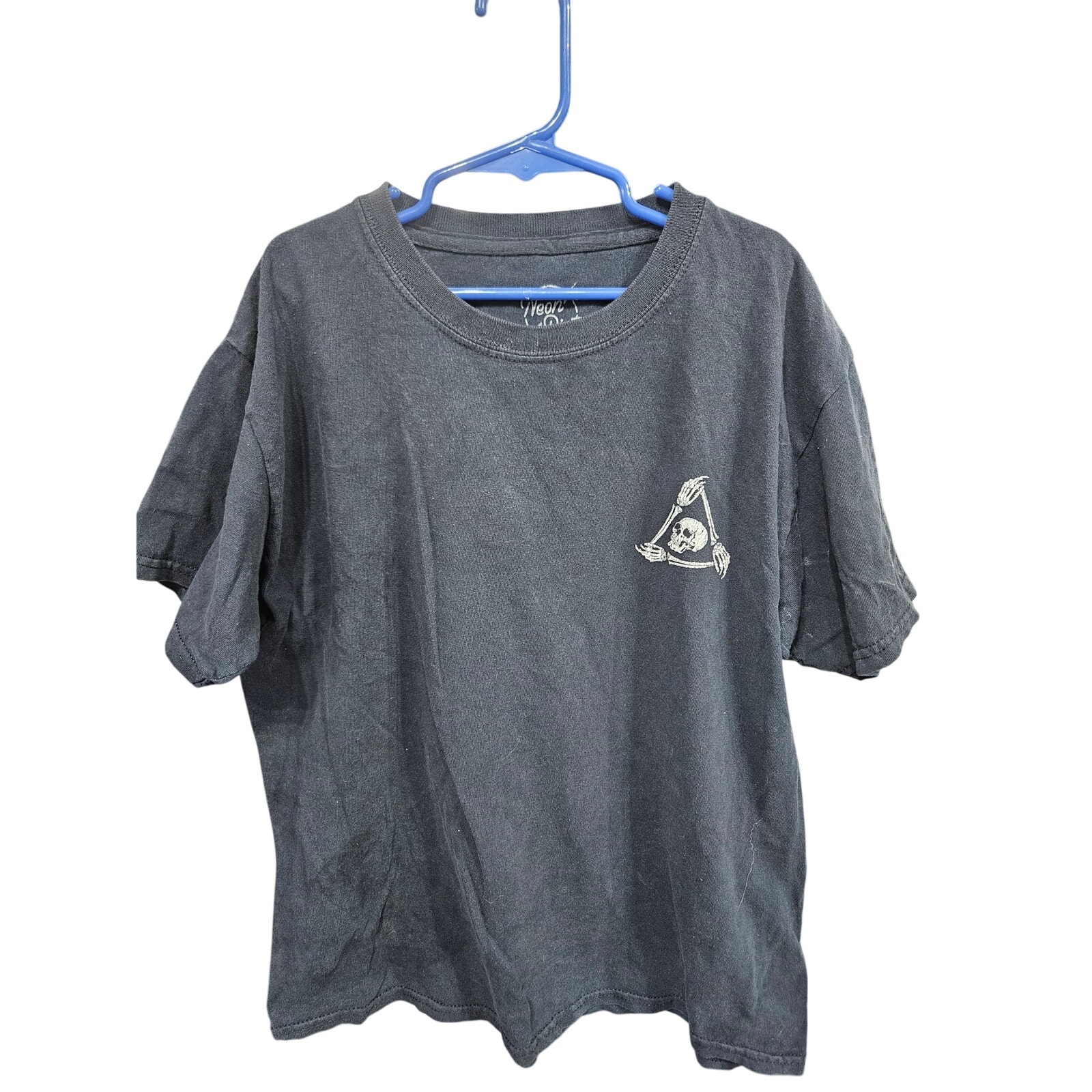 $3 - Black Skull & Bones SS - Neon Riot - L