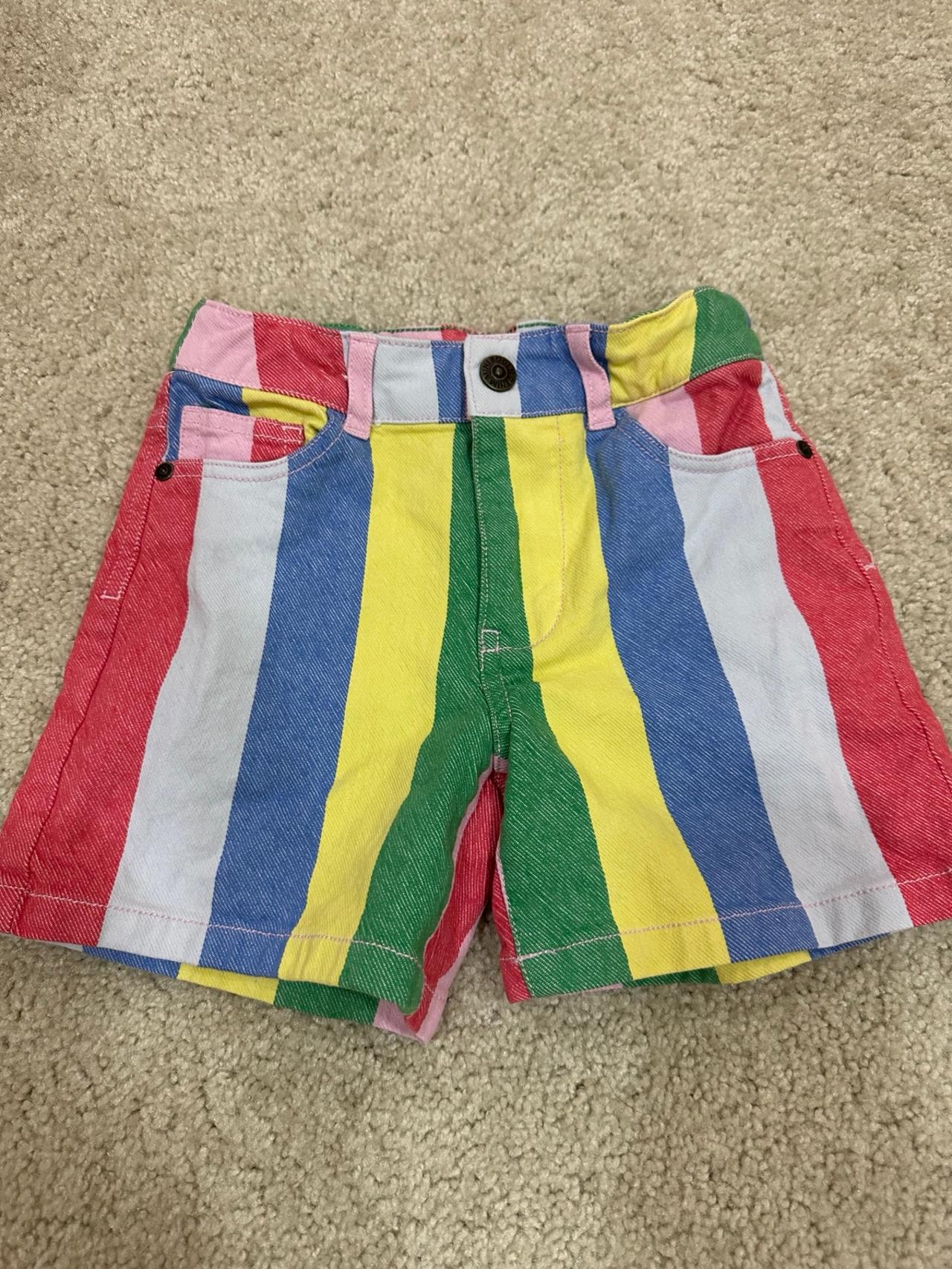 $20 - Mini Boden rainbow shorts size 6
