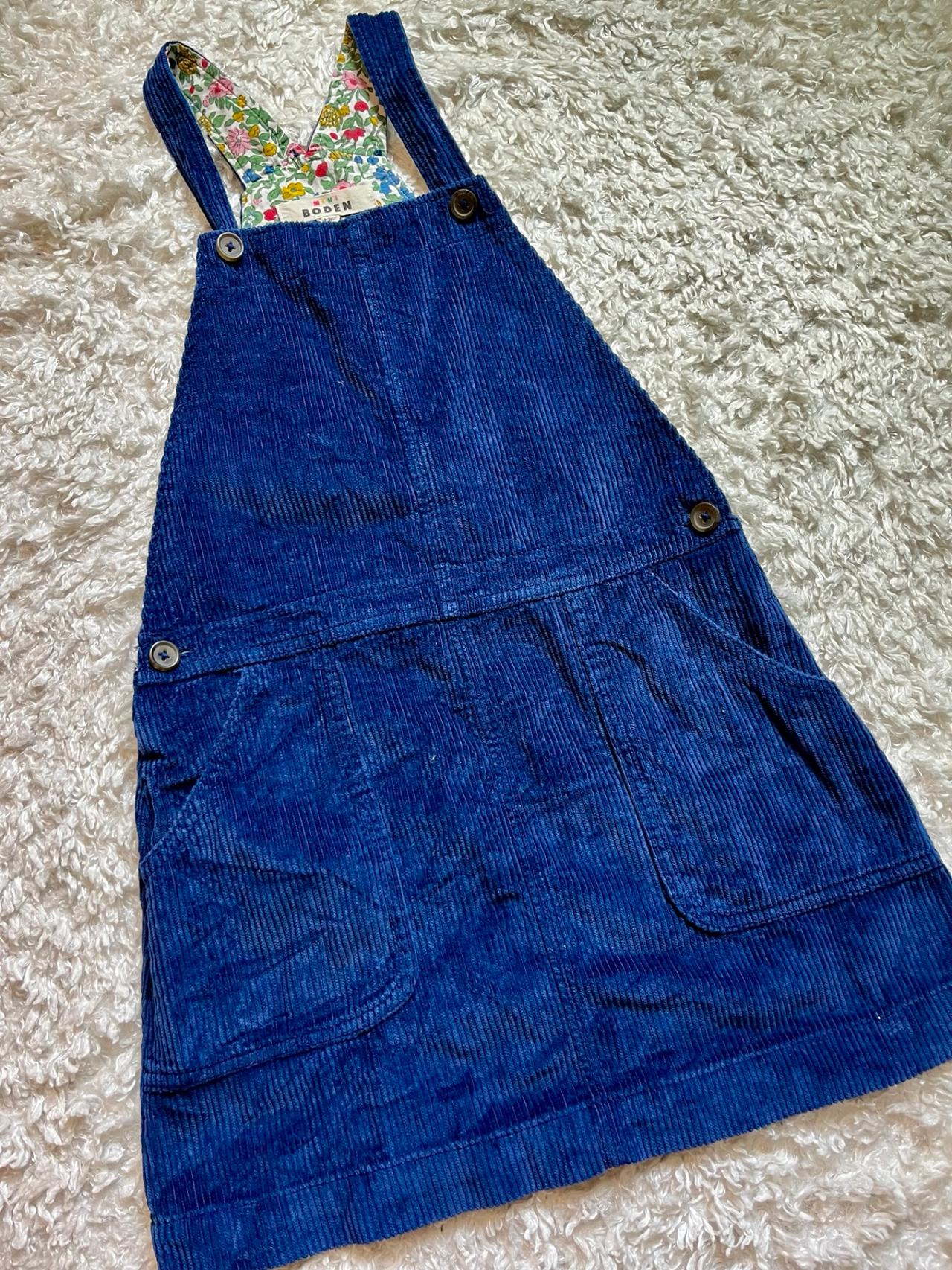 $14.25 - Mini Boden Cord Jumper 8/9