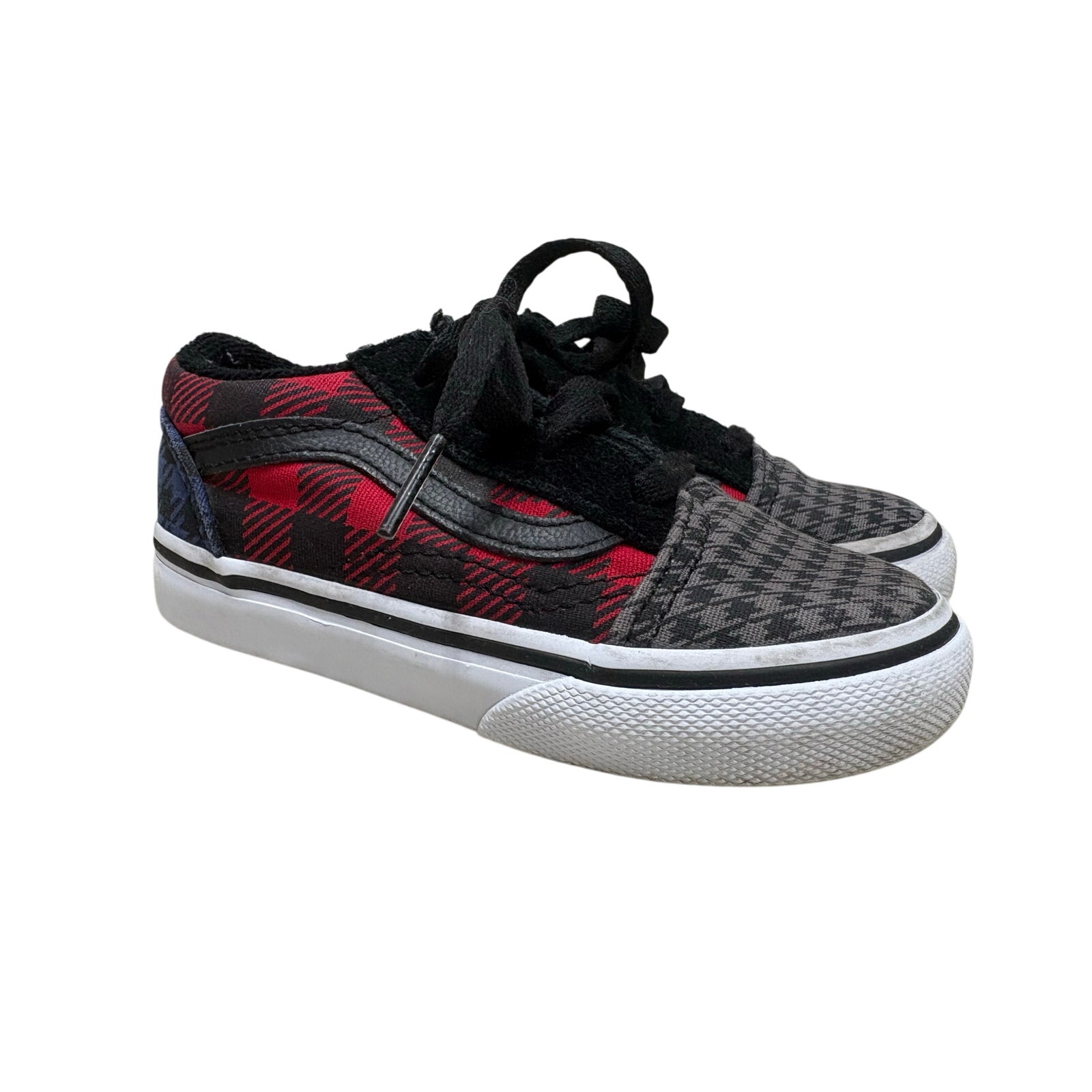 $12 - Old Skool Buffalo Plaid Sneakers - Vans - 7C