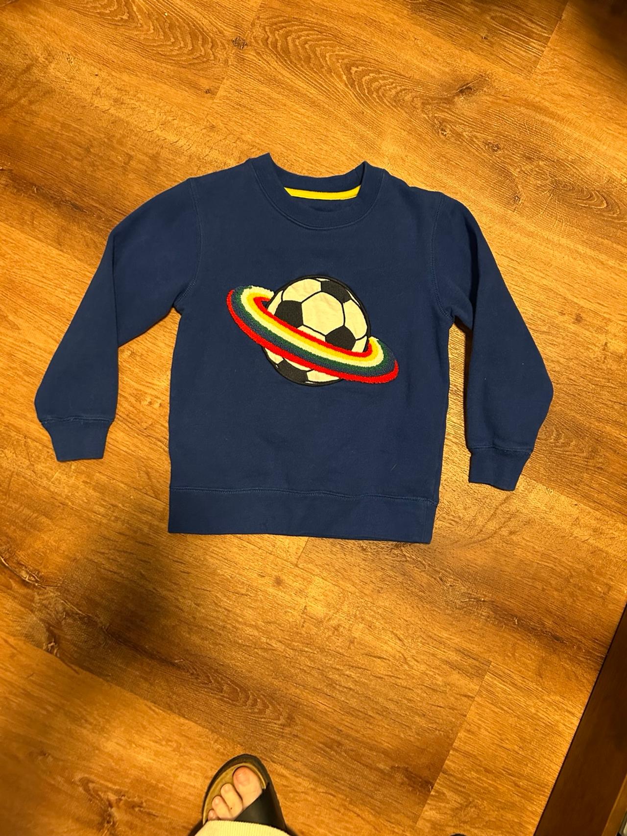 $10.05 - Mini Boden soccer sweatshirt