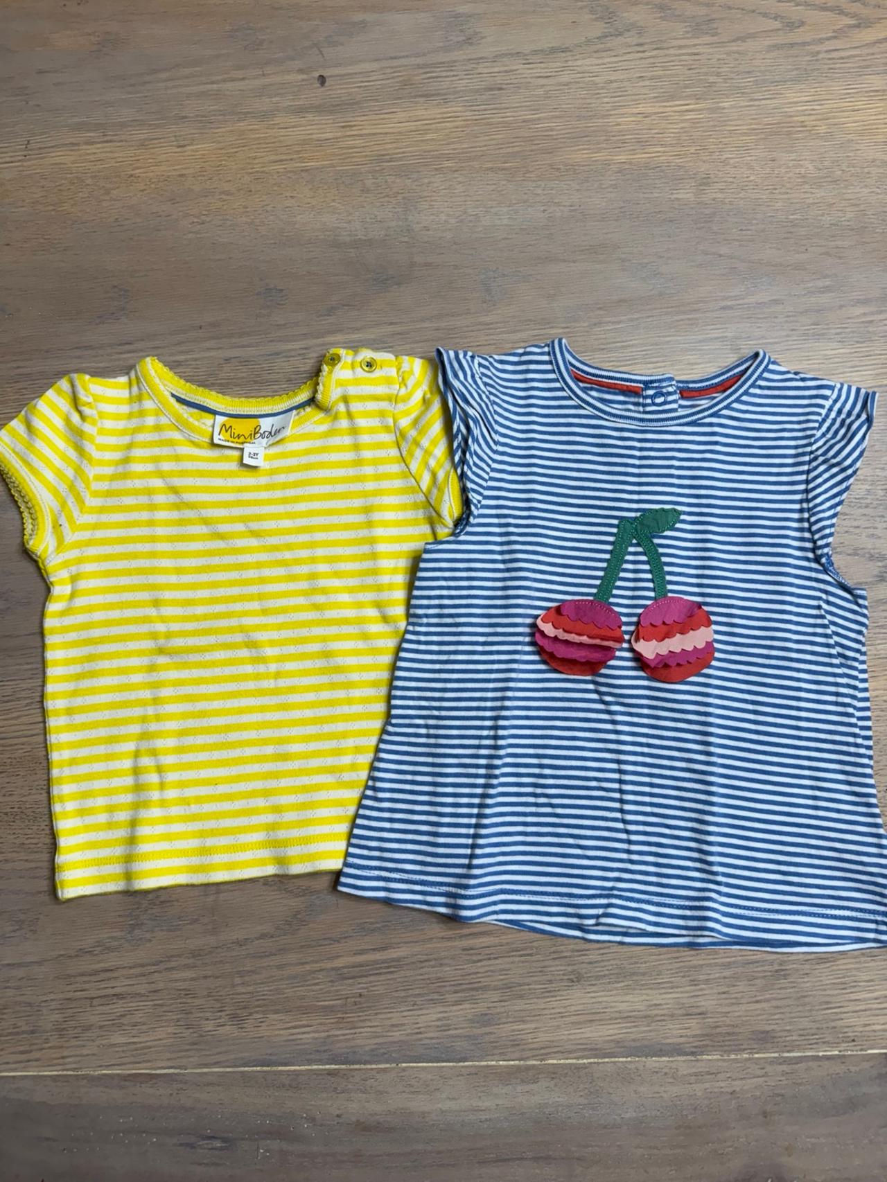$15 - Two Mini Boden T-Shirts 2/3Y VGUC