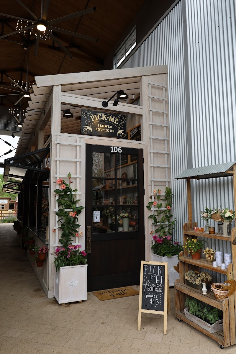 place_image Pick Me Flower Boutique