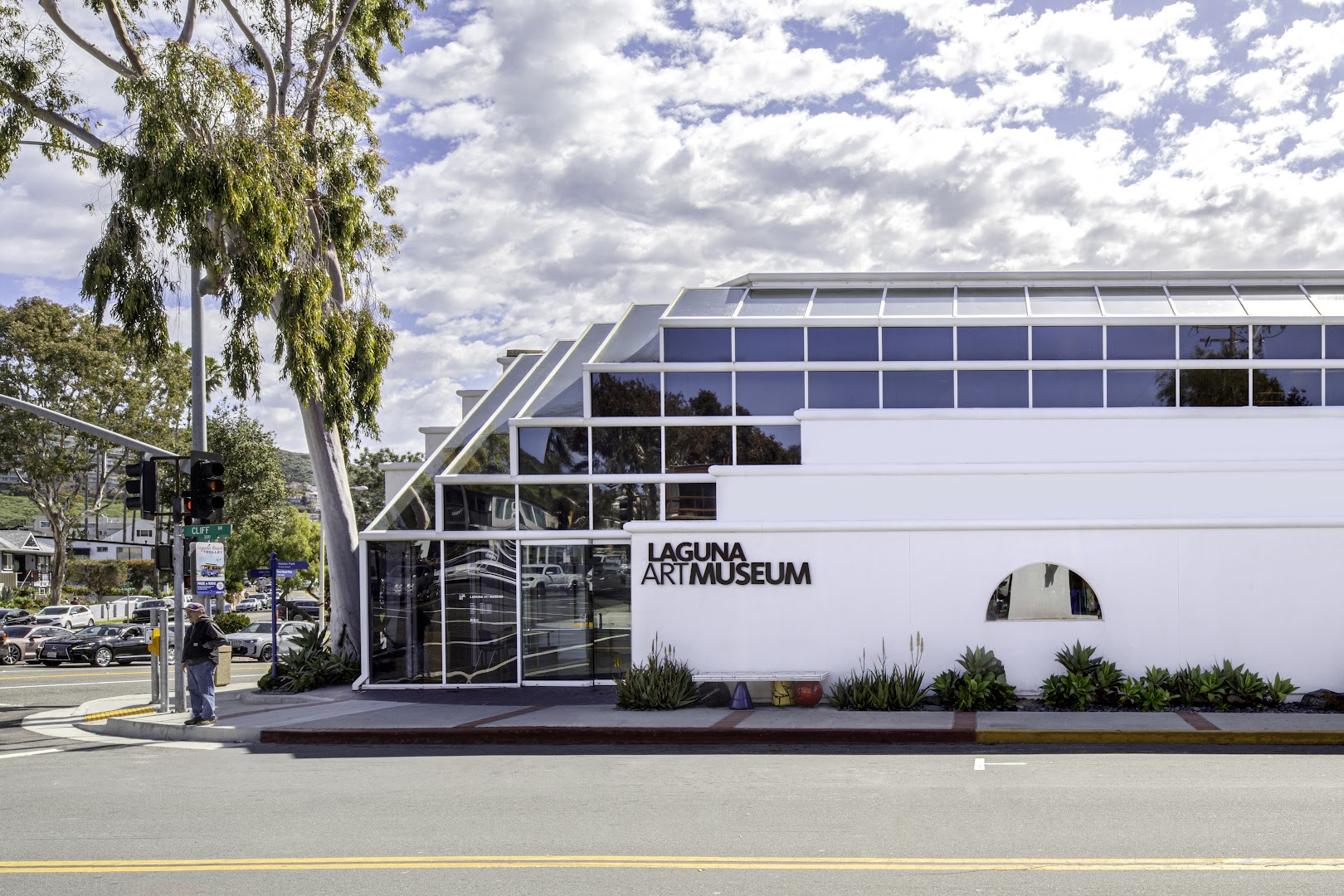 place_image Laguna Art Museum