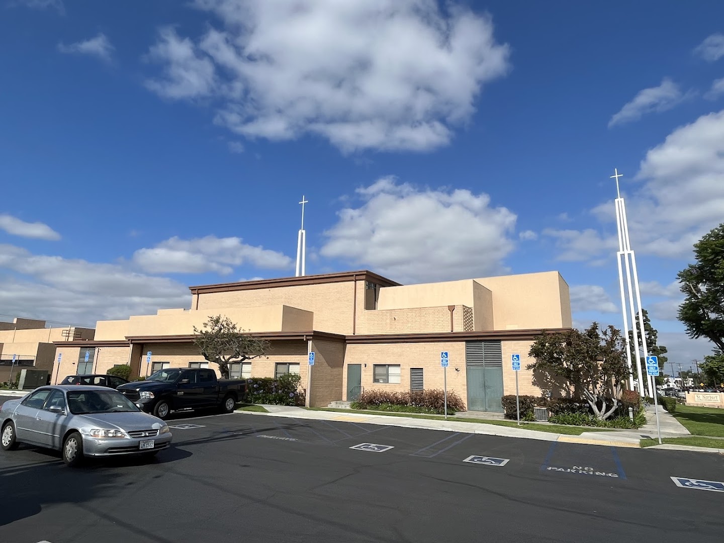 Saint Norbert's Catholic Church - Food Distribution Center