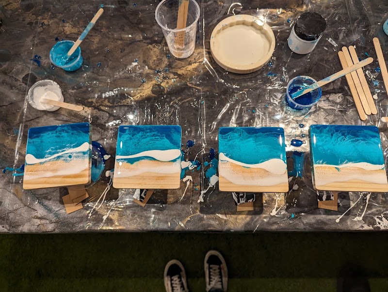 The Pour House - Surf Ghetto Resin
