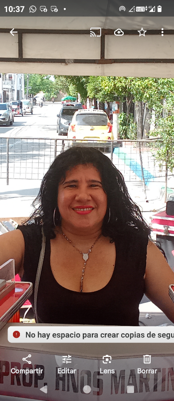 Linda Sandoval 