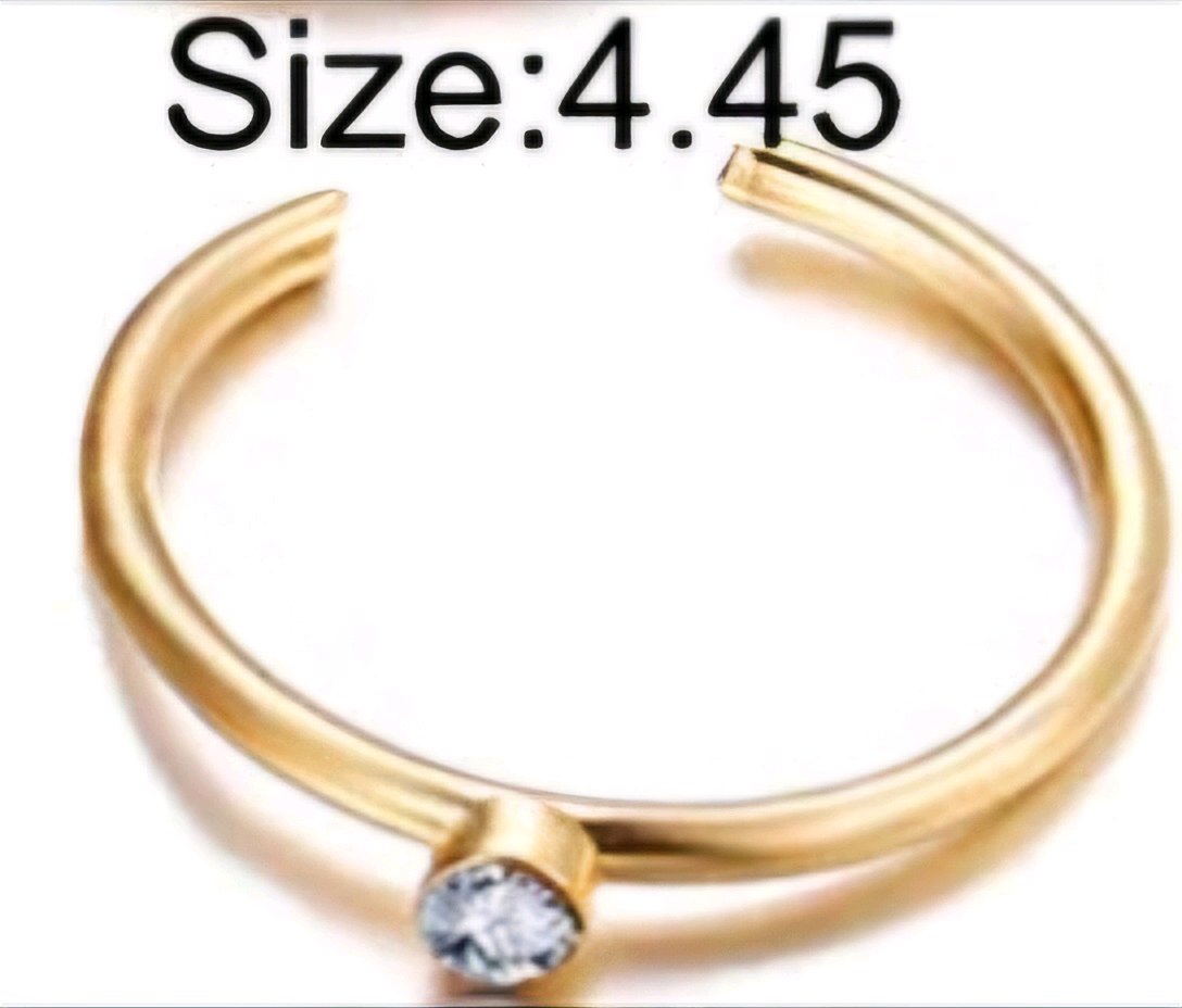 Elara Solitaire Ring image 3