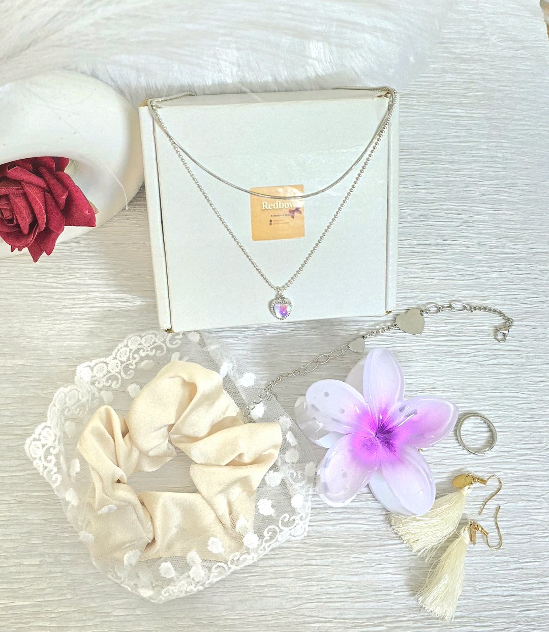 The White Collection Hamper