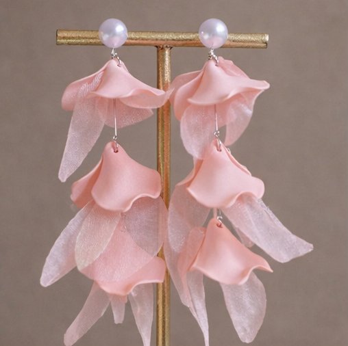 Blush Petal Cascade Earrings – Pearl Drop Statement Earrings thumbnail 3