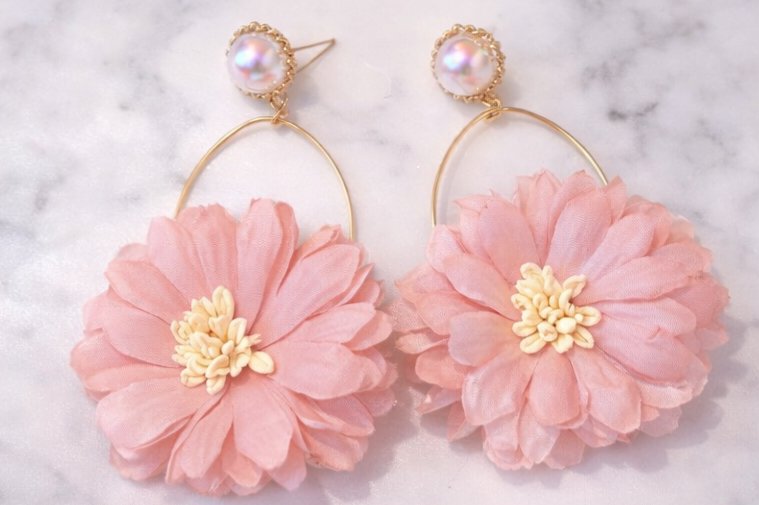 Blush Bloom Pearl Hoop Earrings alternate