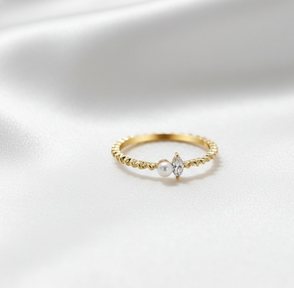 Elara Pearl Ring