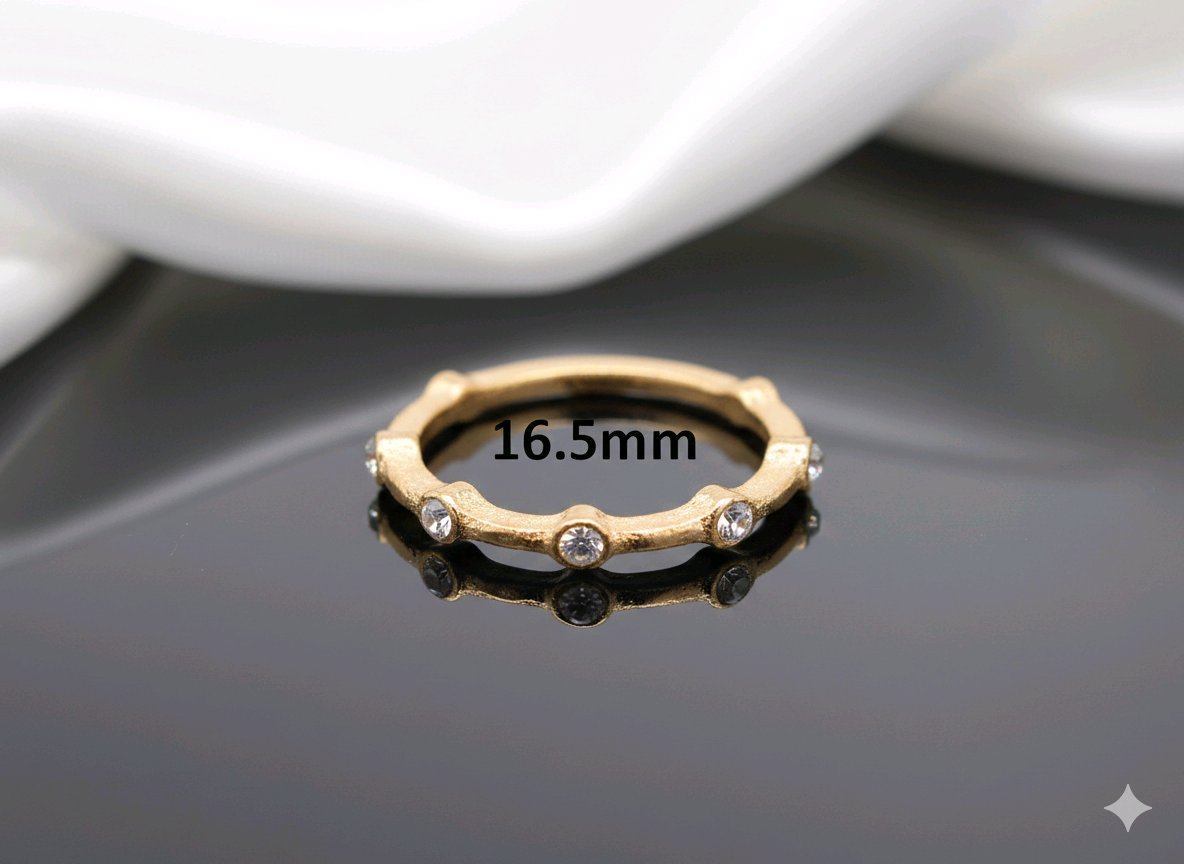 Solitaire Dot Ring image 2