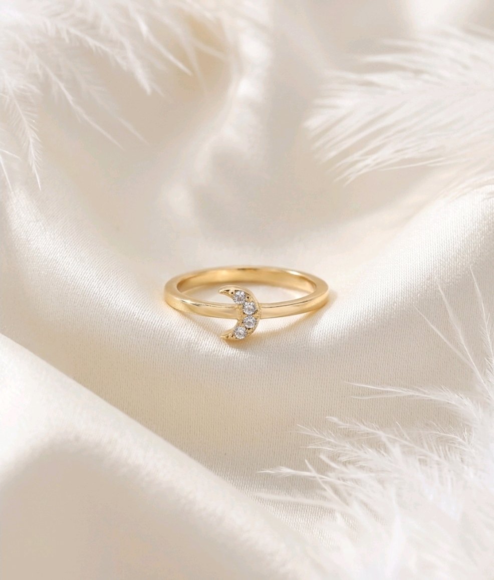 Crescent Glow Ring