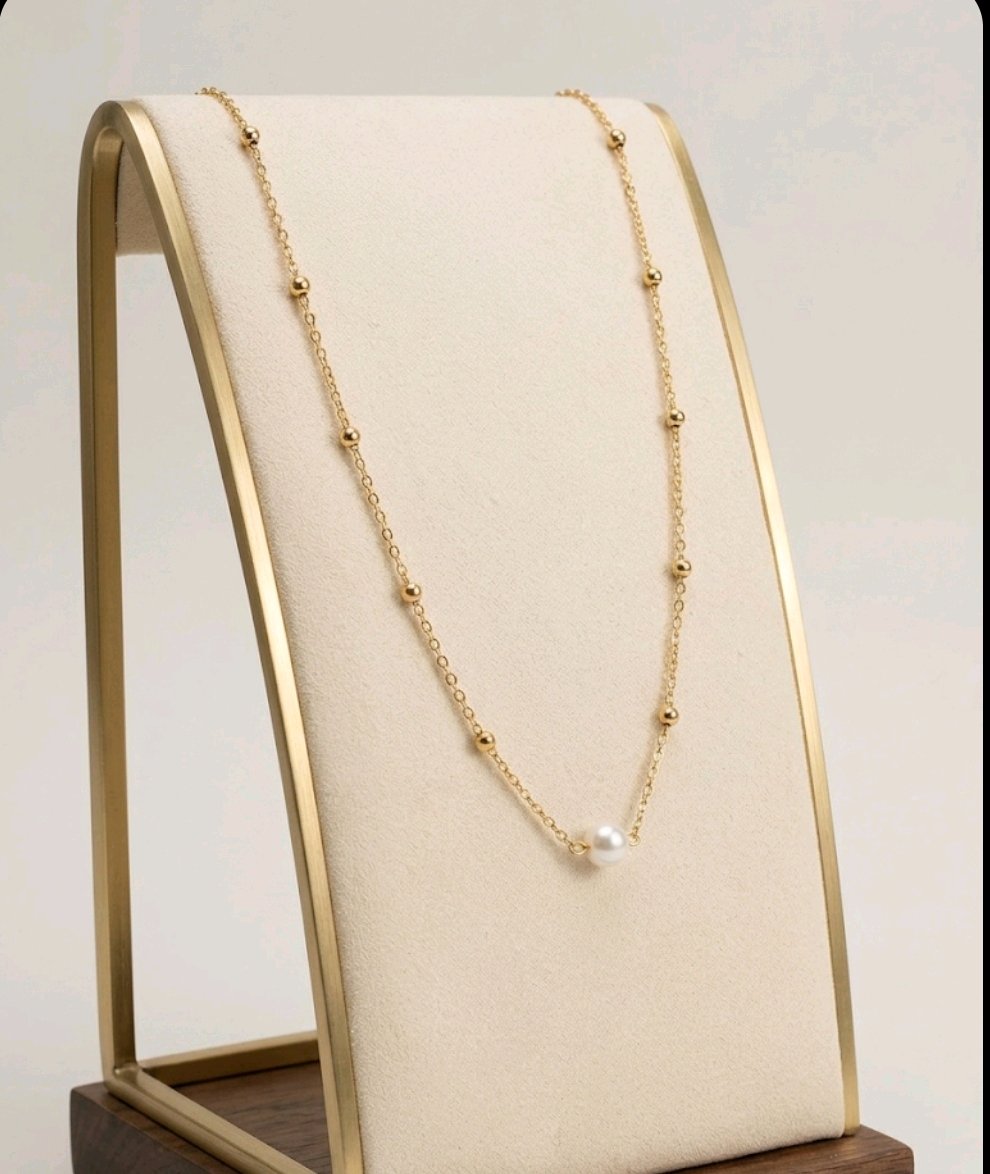 Layla Pearl Necklace image 2
