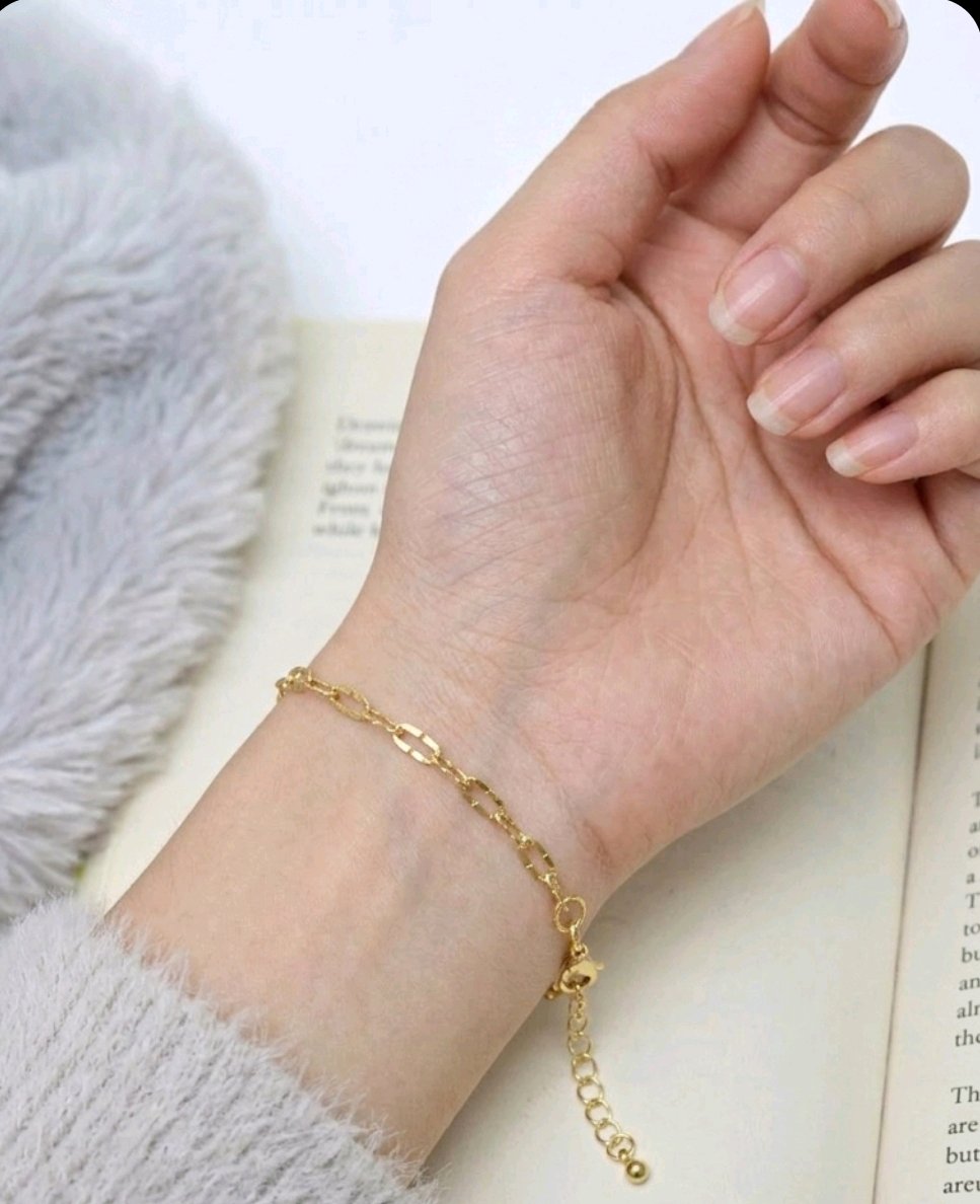Gold Plated Contemporary Stackable Bracelet for women