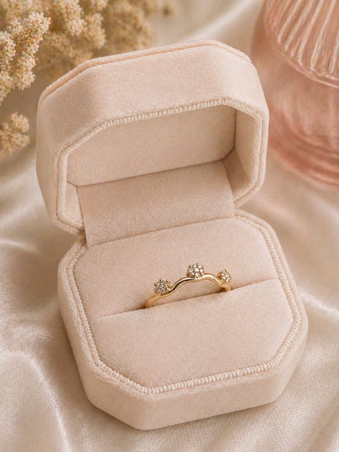 Leharia Floral Ring