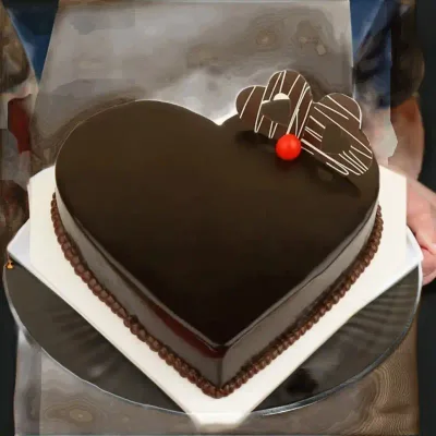 Black Velvet Royale Chocolate Celebration Cake by RedHeart
