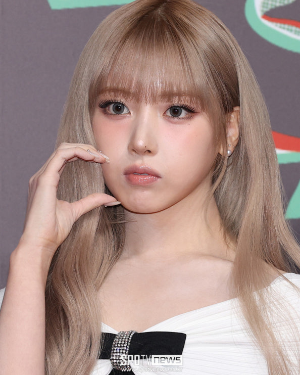 김지우