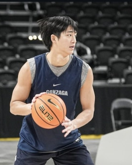 여준석