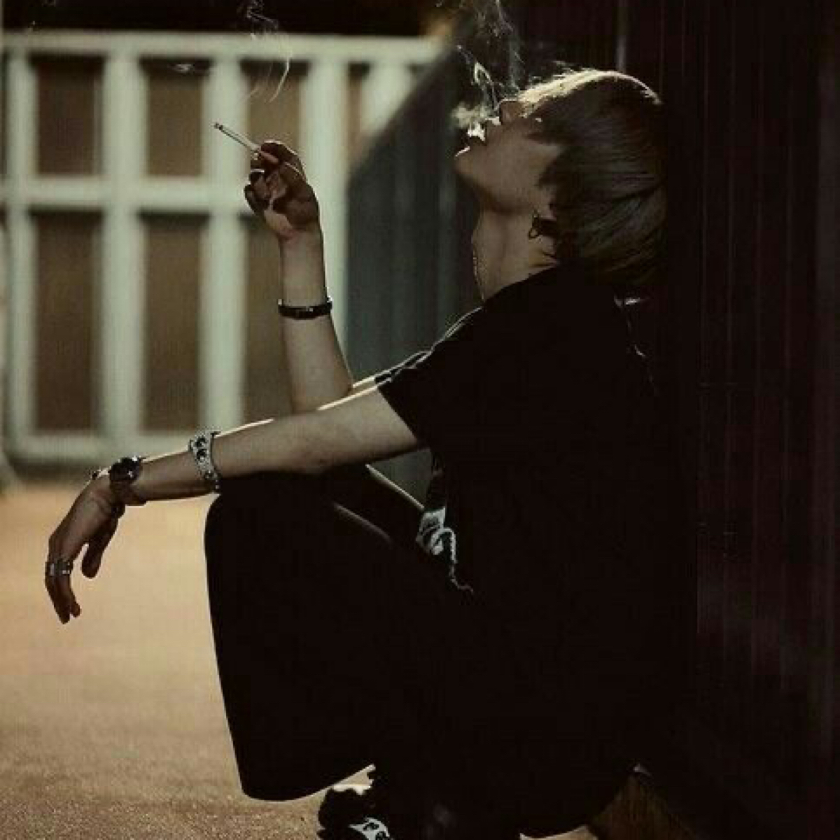 건율범