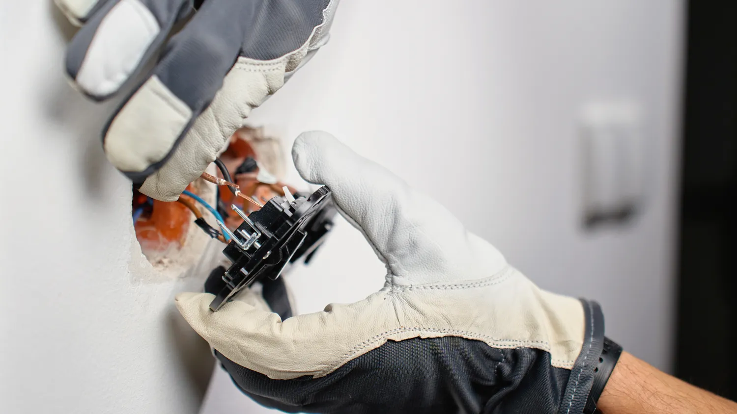 Daiwys Lebron, électricien LBE Électricité