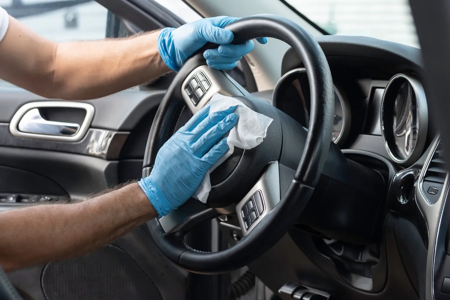 photo d'un nettoyage intérieur de voiture
