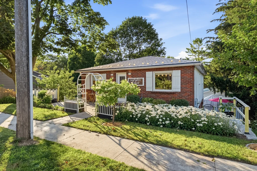 78CharlesStPortHope-ReidMediaAgency-006