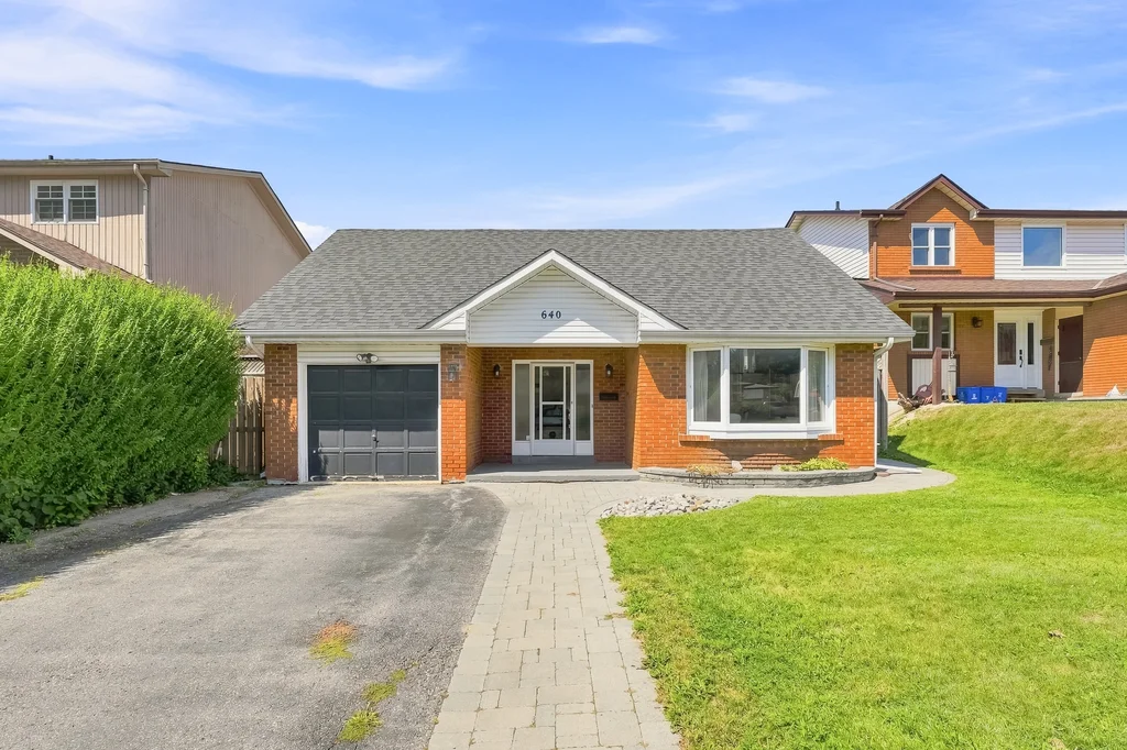 640HillcroftStOshawa-ReidMediaAgency-001