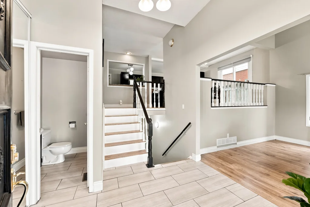 640HillcroftStOshawa-ReidMediaAgency-008