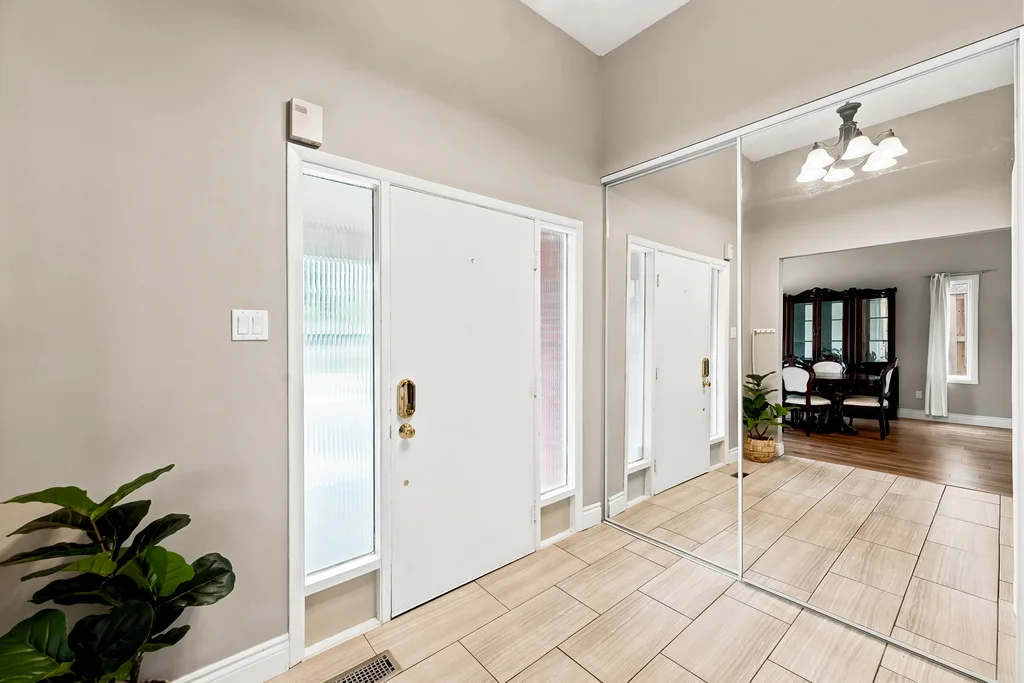 640HillcroftStOshawa-ReidMediaAgency-009